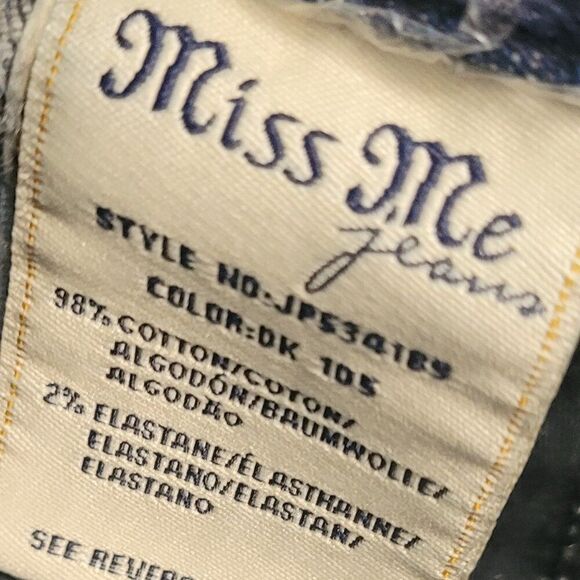 Miss Me mcbling studded back pockets cut off mid rise shorts size 27 - Picture 4 of 8